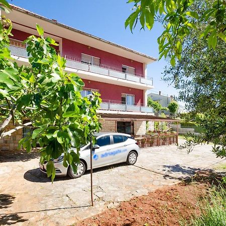 Apartments Mladen Jelica Icici Exterior foto